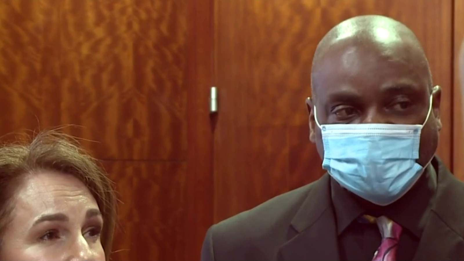 02 goines mask suit court